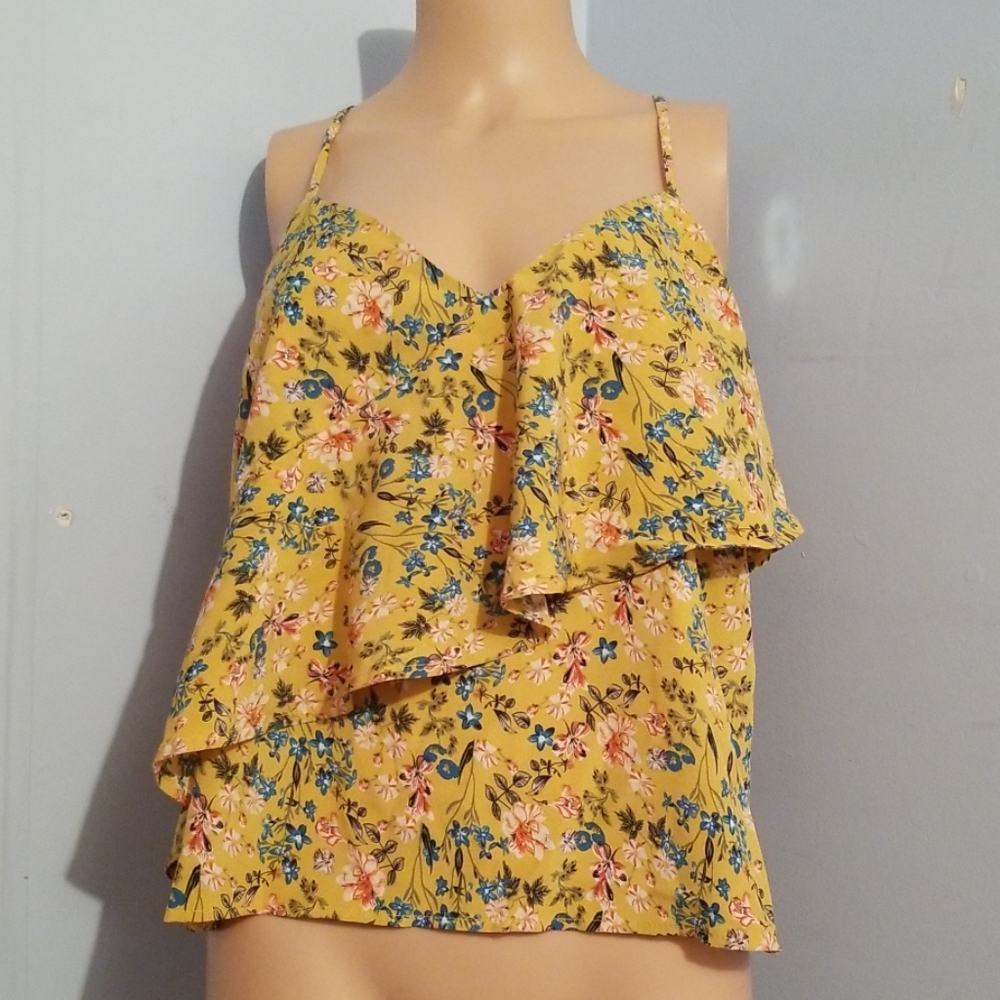 🩶NWT FLORAL TANK TOP BLOUSE